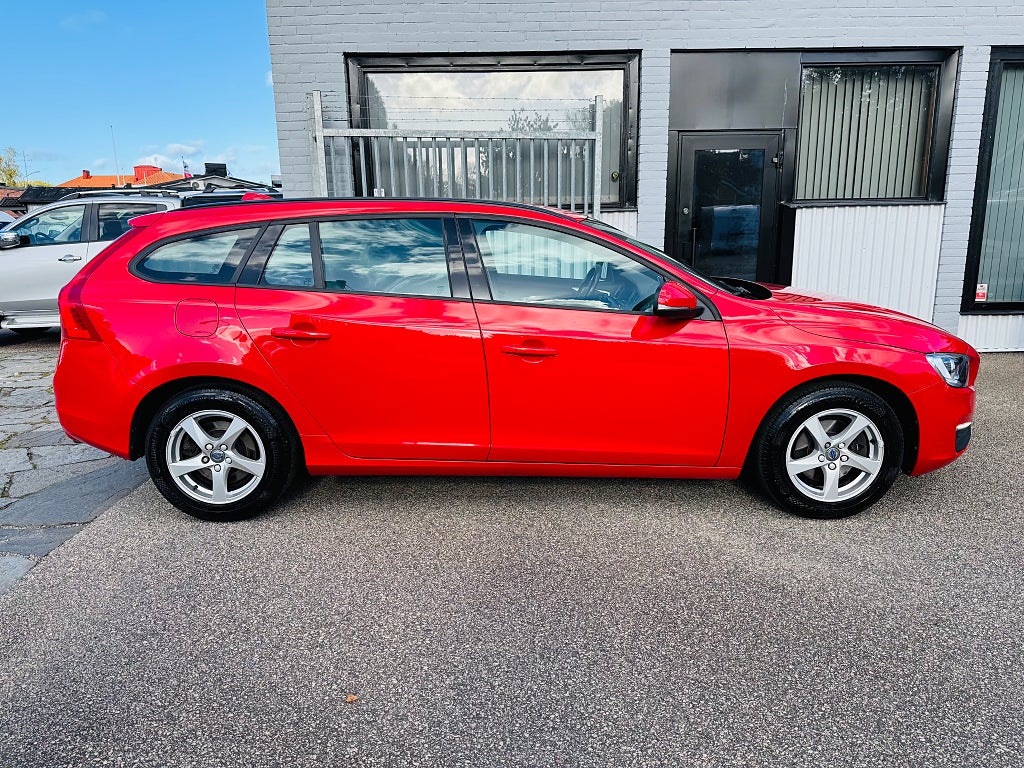 Volvo V60 2017 - miniatyr 10