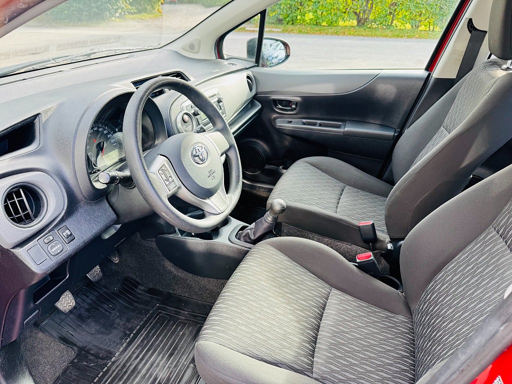 Toyota Yaris 2012 - miniatyr 8