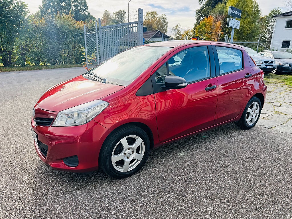 Toyota Yaris 2012 - miniatyr 9