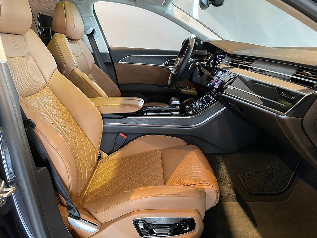 Audi A8 2018 - miniatyr 18