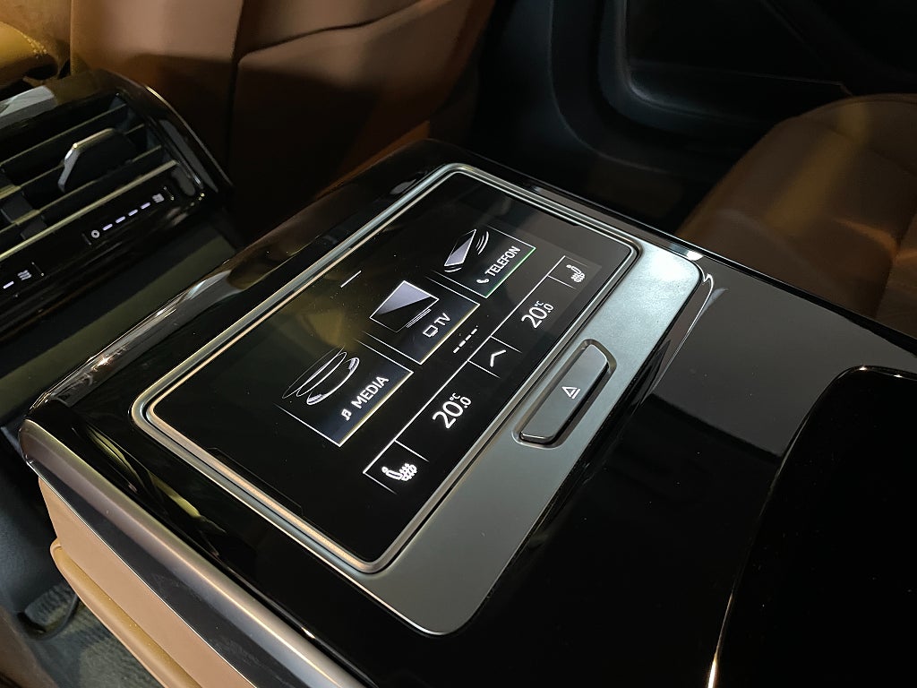 Audi A8 2018 - miniatyr 23