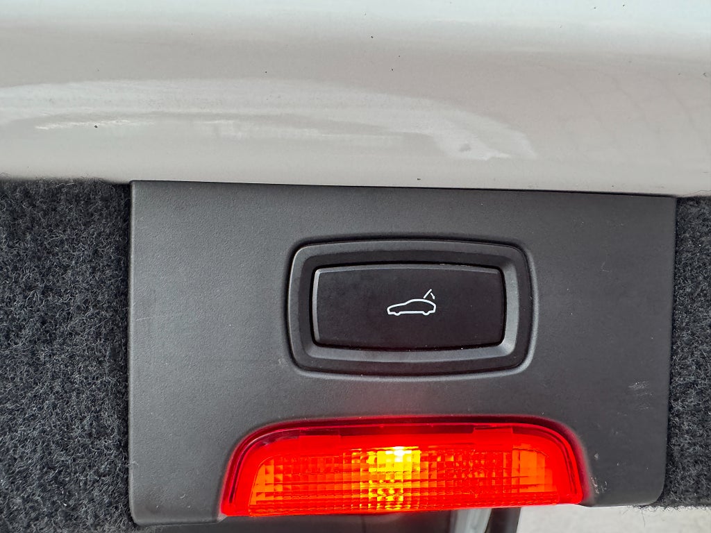 Porsche Cayenne 2016 - miniatyr 21