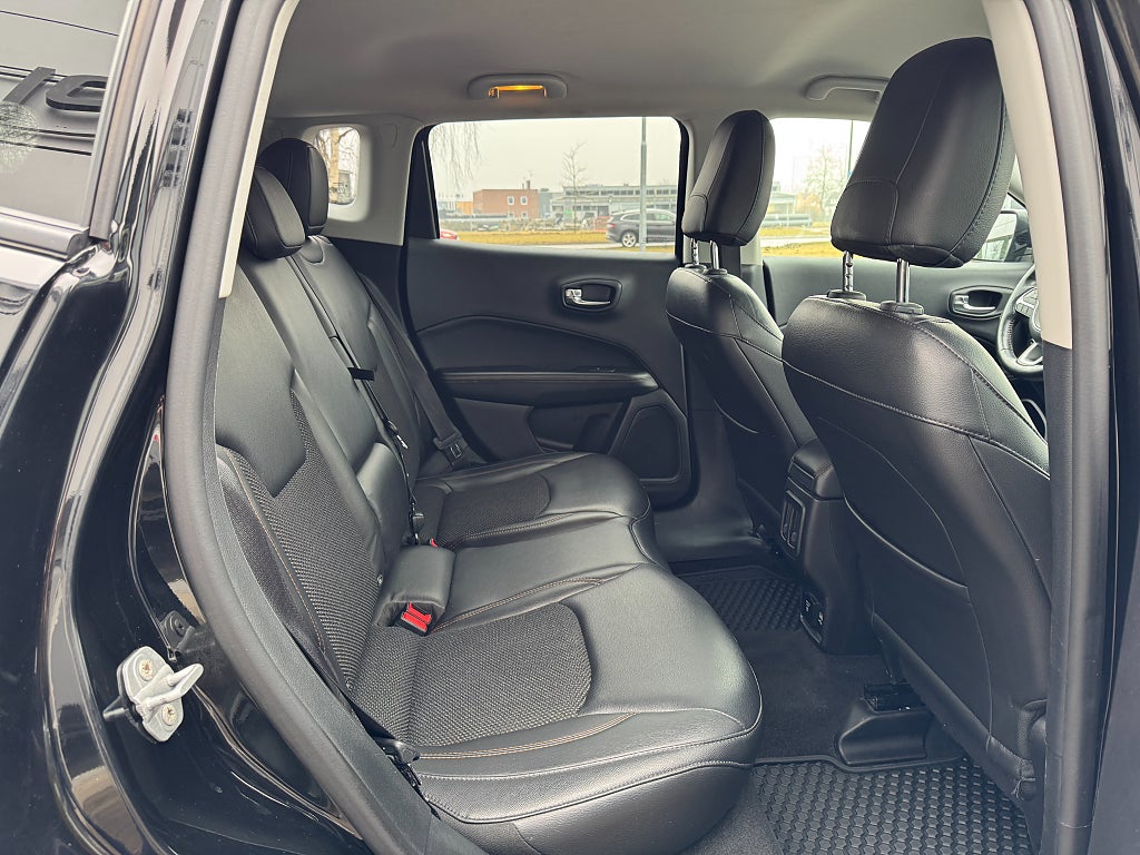 Jeep Compass 2018 - miniatyr 14