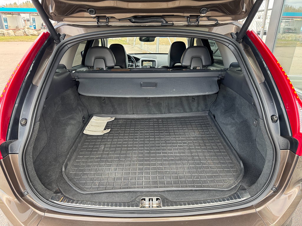 Volvo XC60 2015 - miniatyr 18