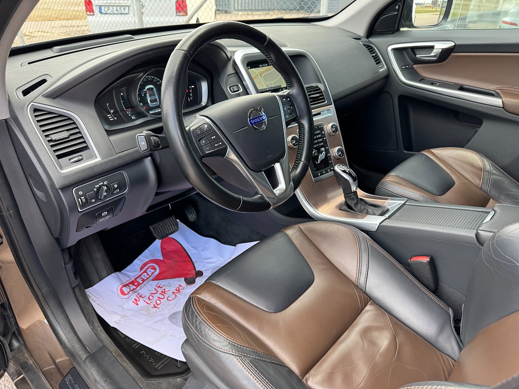 Volvo XC60 2015 - miniatyr 9