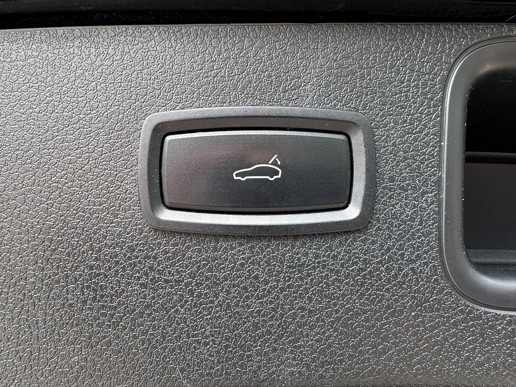 Porsche Macan 2017 - miniatyr 23