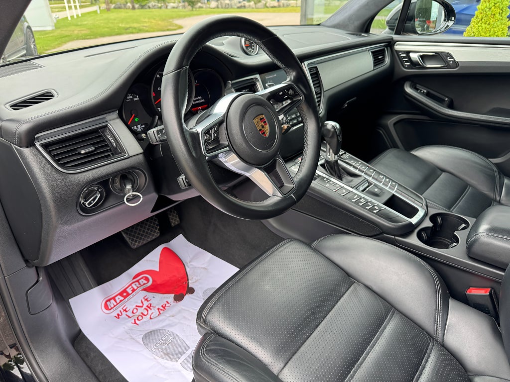 Porsche Macan 2017 - miniatyr 9