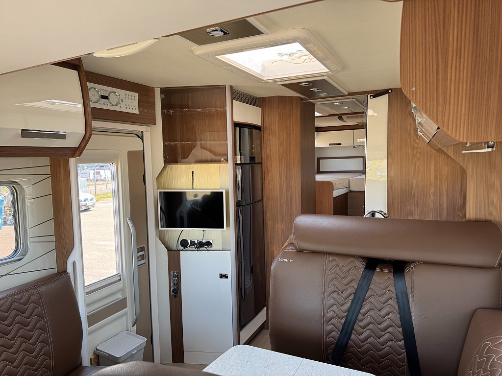 Bürstner Elegance I 840 Hydraulben AC Automat Solcell 177hk 2018 - miniatyr 14
