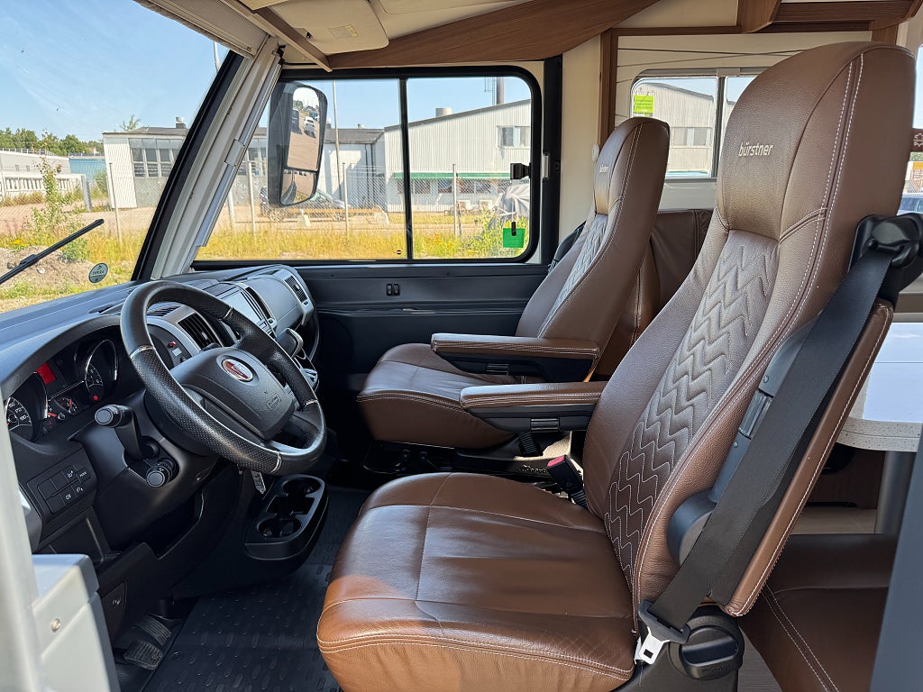 Bürstner Elegance I 840 Hydraulben AC Automat Solcell 177hk 2018 - miniatyr 6