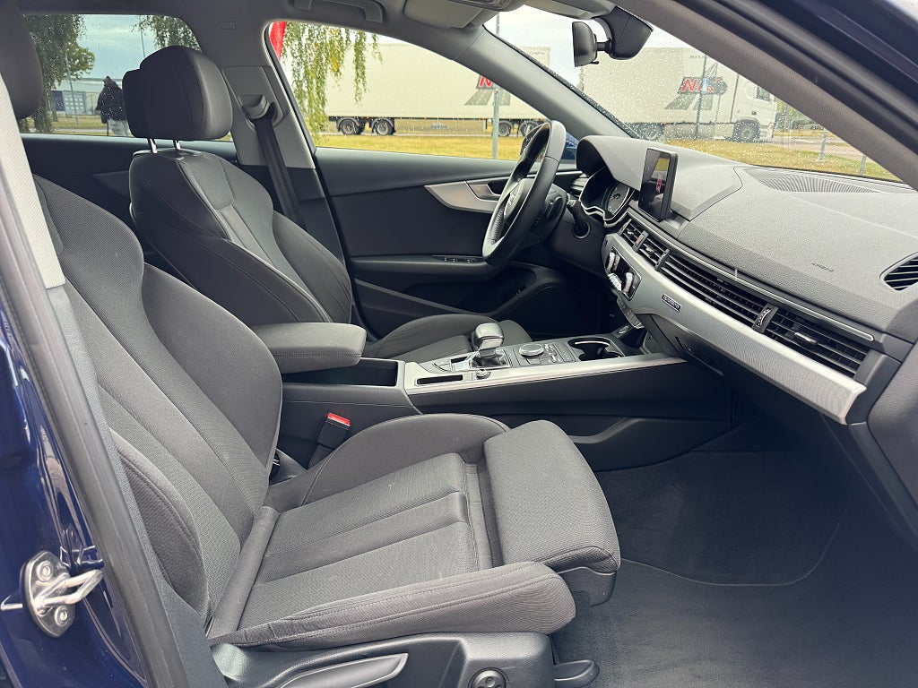 Audi A4 2019 - miniatyr 13
