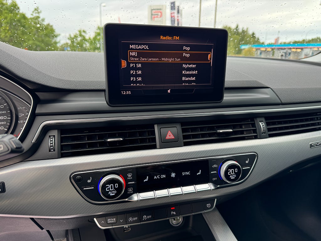 Audi A4 2019 - miniatyr 15