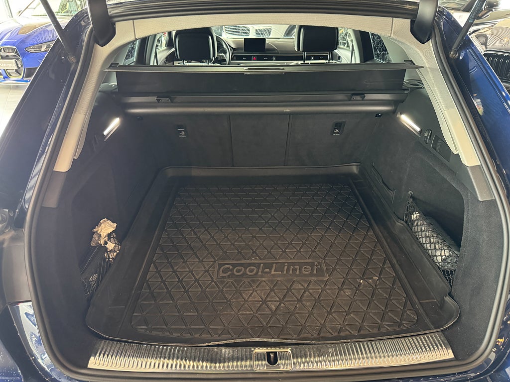 Audi A4 2019 - miniatyr 19