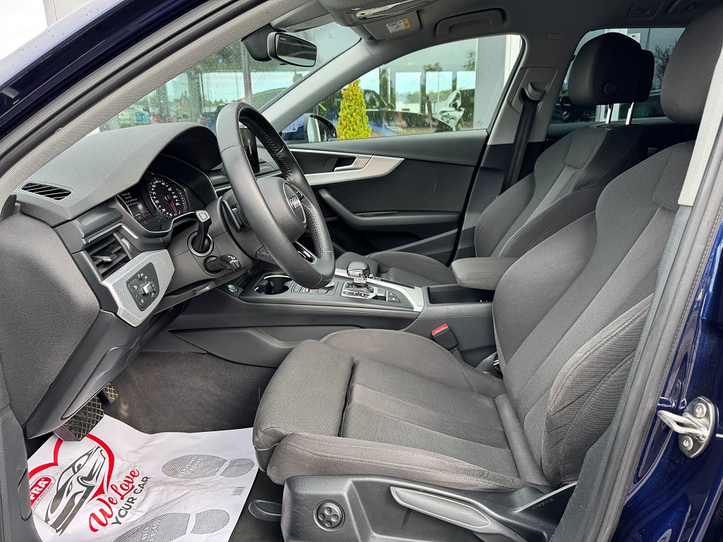Audi A4 2019 - miniatyr 8