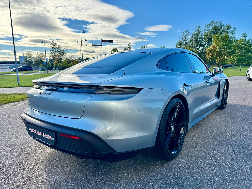 Porsche Taycan 4S 2020 - miniatyr 3