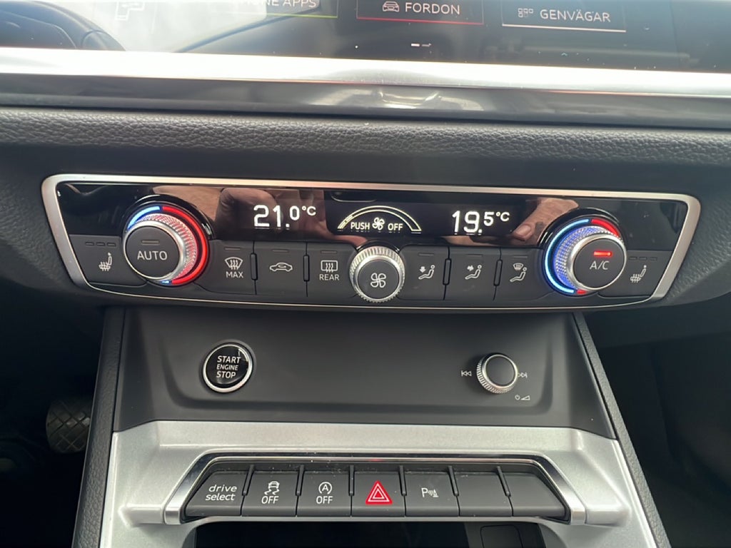 Audi Q3 2021 - miniatyr 13