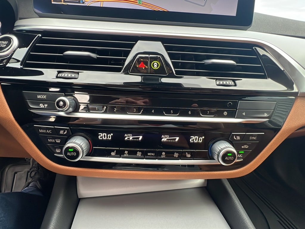 BMW 530e 2021 - miniatyr 13