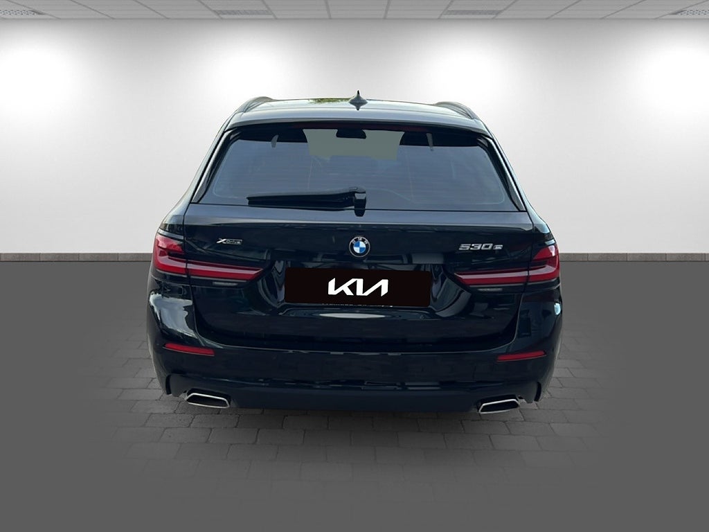 BMW 530e 2021 - miniatyr 5