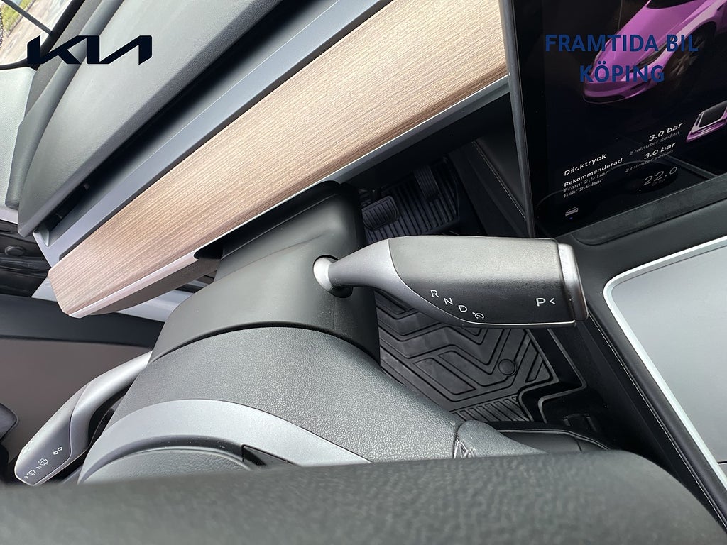 Tesla Model Y 2024 - miniatyr 11