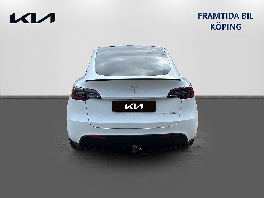 Tesla Model Y 2024 - miniatyr 5