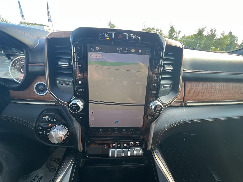 Dodge RAM 1500 2023 - miniatyr 10