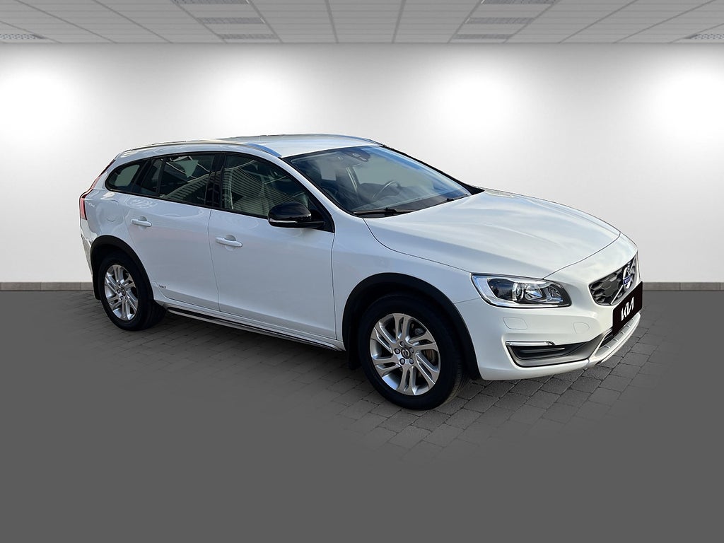 Volvo V60 Cross Country 2016 - miniatyr 3