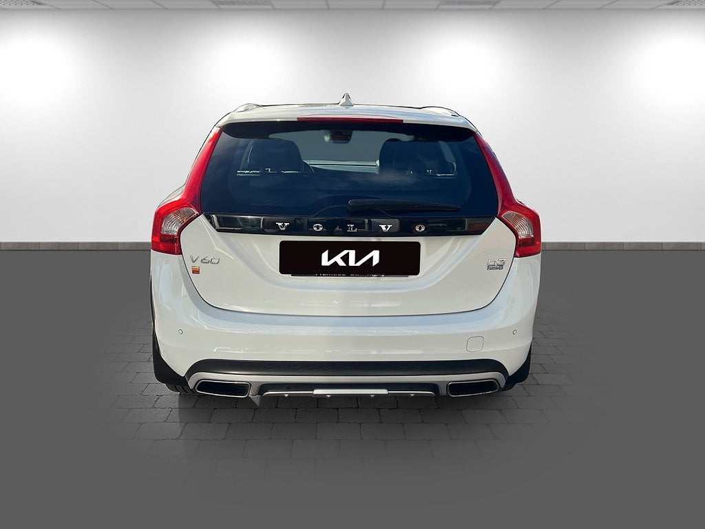 Volvo V60 Cross Country 2016 - miniatyr 5