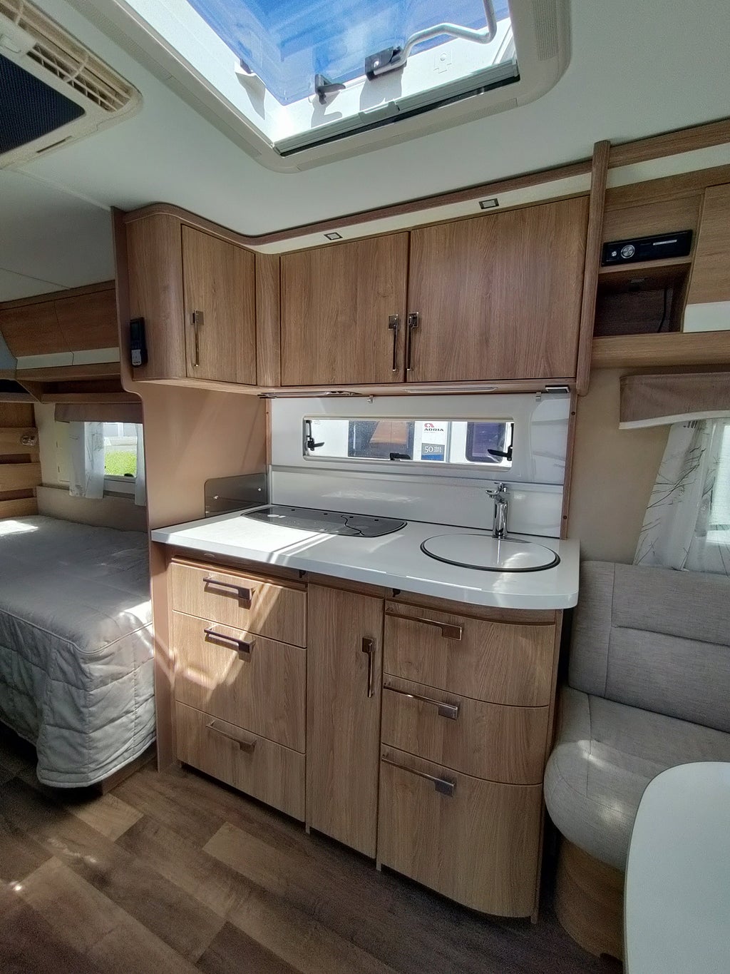 Kabe SAFIR 600 TDL KS Kampanj vagn 2018 - miniatyr 6