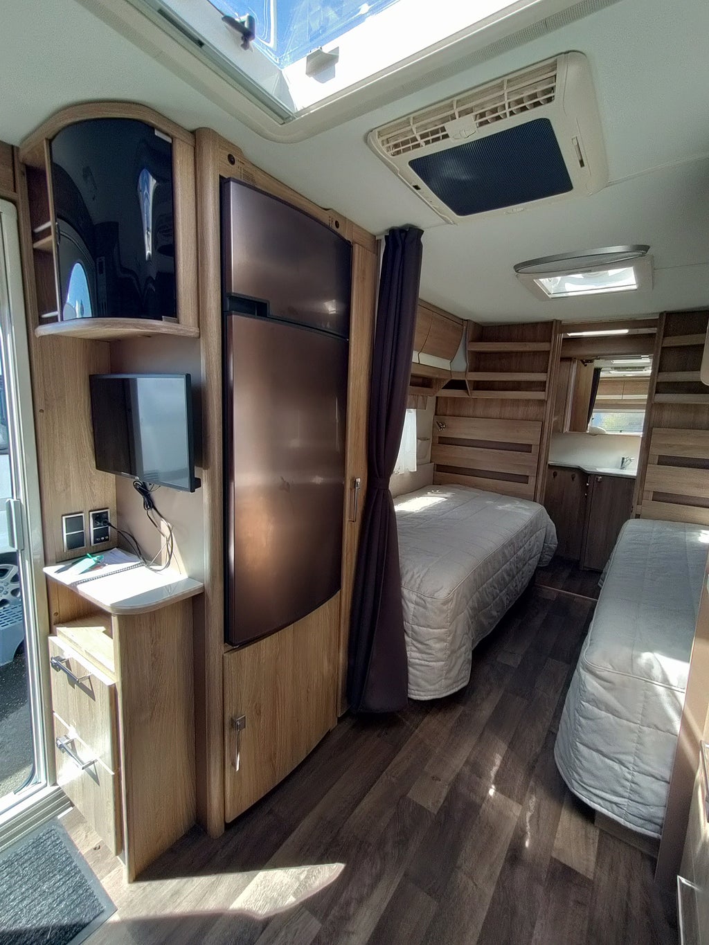 Kabe SAFIR 600 TDL KS Kampanj vagn 2018 - miniatyr 8