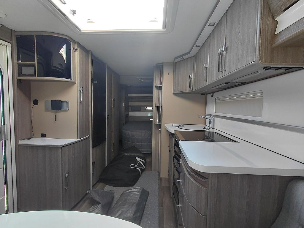 Kabe Royal 630 GLE KS 2018 - miniatyr 12