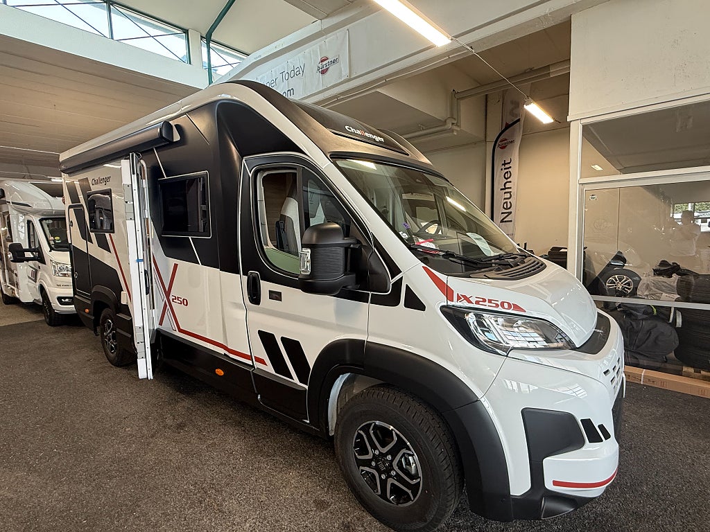 CHALLENGER X250 2026 - bild 1 av 9