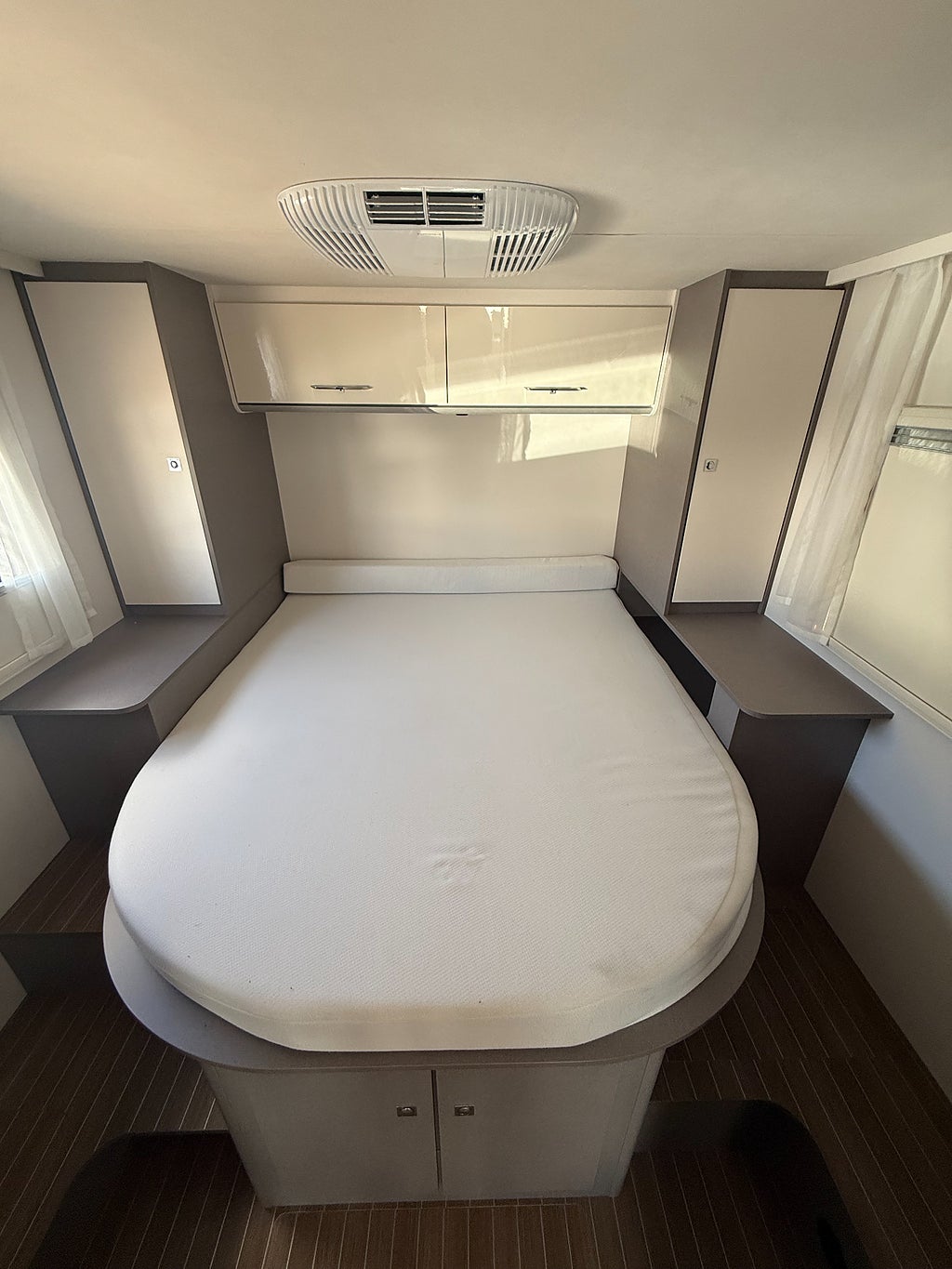 Etrusco T 7.3 QCF queenbed 2022 - miniatyr 18