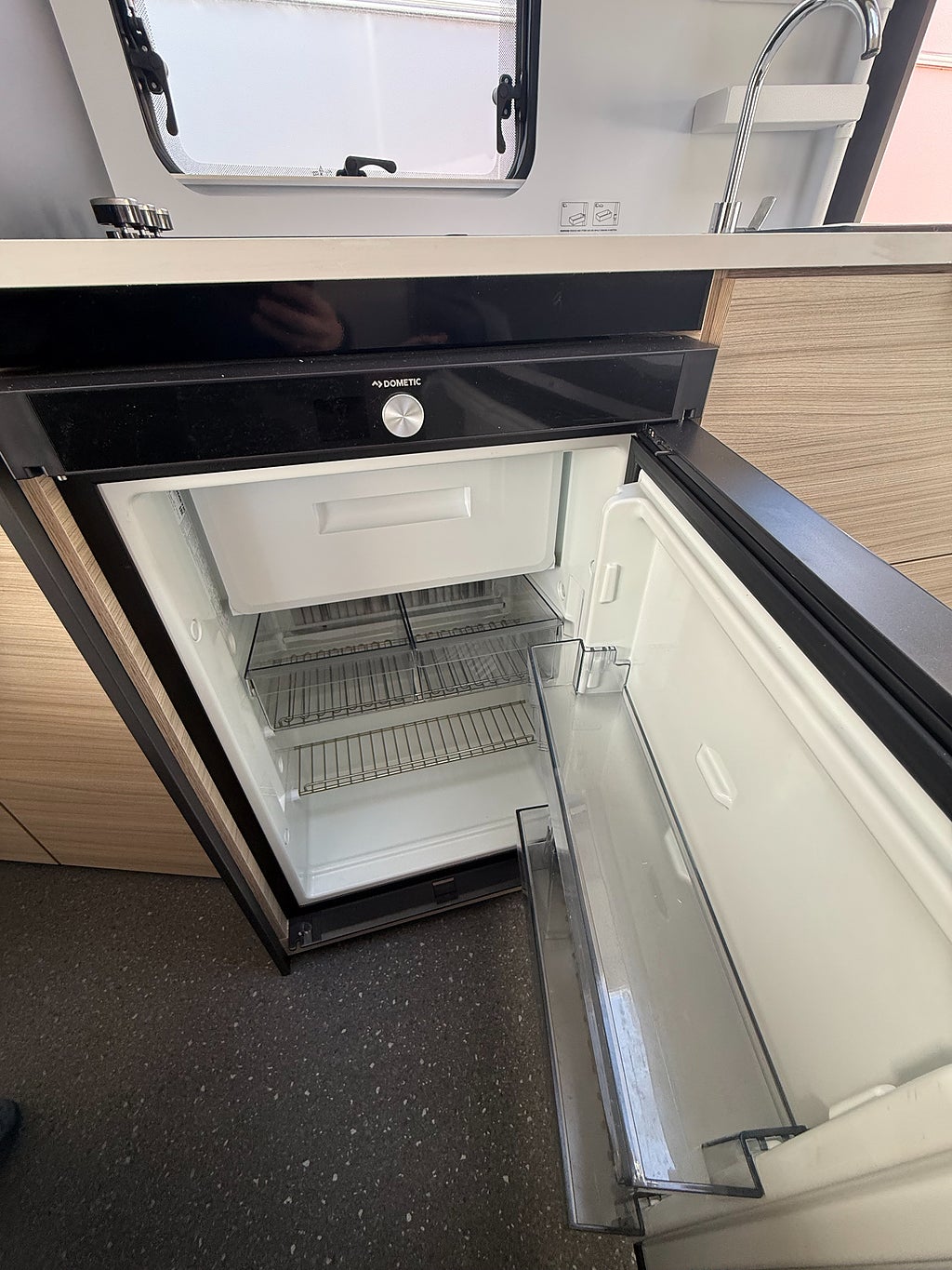 Adria Altea 432 2023 - miniatyr 5
