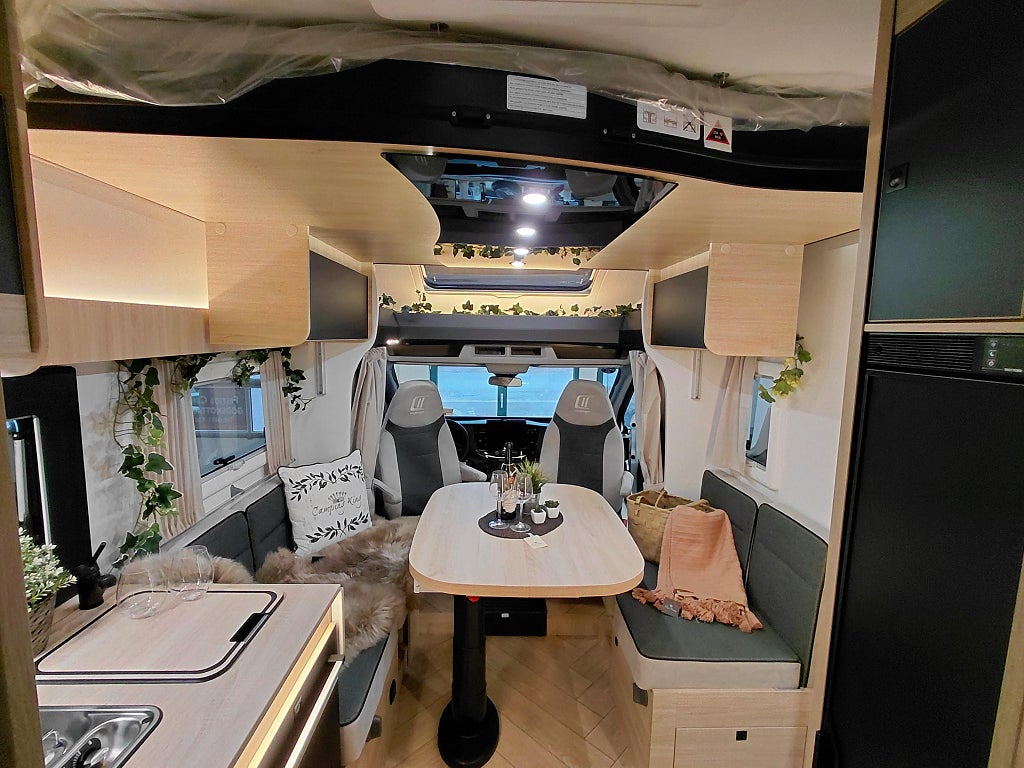 CHALLENGER 317 Graphite Edition 2026 - miniatyr 7