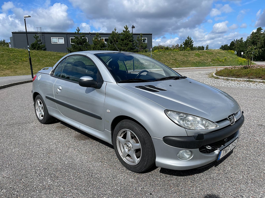 Peugeot 206 2003 - bild 1 av 8