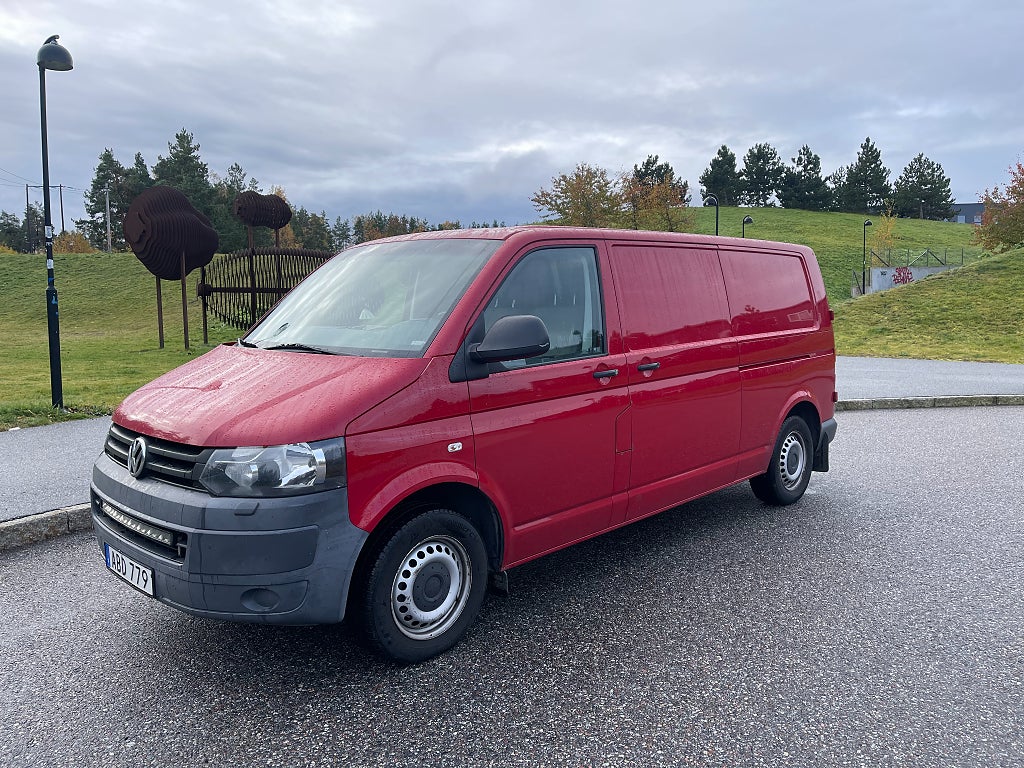 Volkswagen Transporter 2013 - miniatyr 2