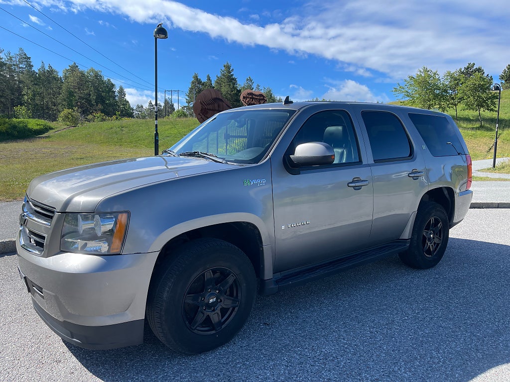 Chevrolet Tahoe 2008 - miniatyr 2