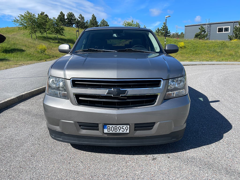 Chevrolet Tahoe 2008 - miniatyr 3