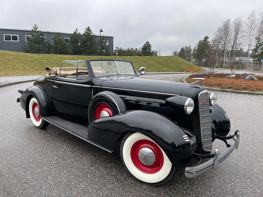 Cadillac LaSalle 1936 - miniatyr 2