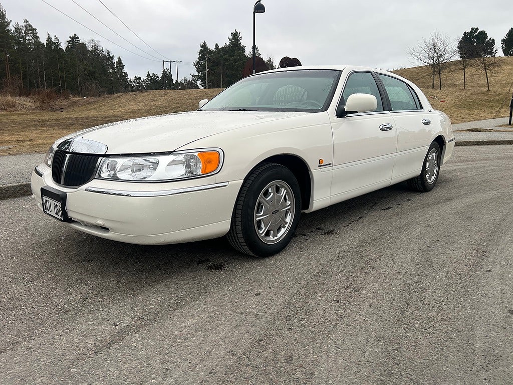 Lincoln Town Car 4.6 V8 2V SOHC