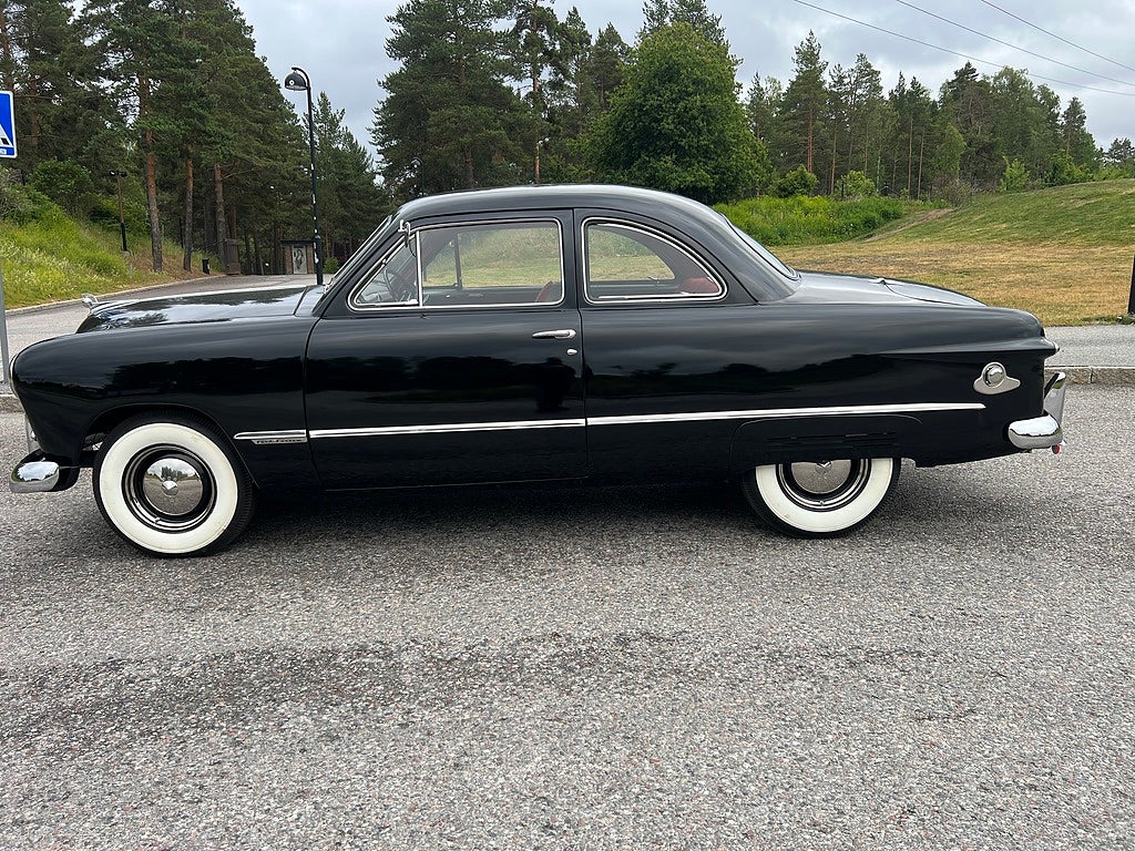 Ford Custom 1949 - miniatyr 3