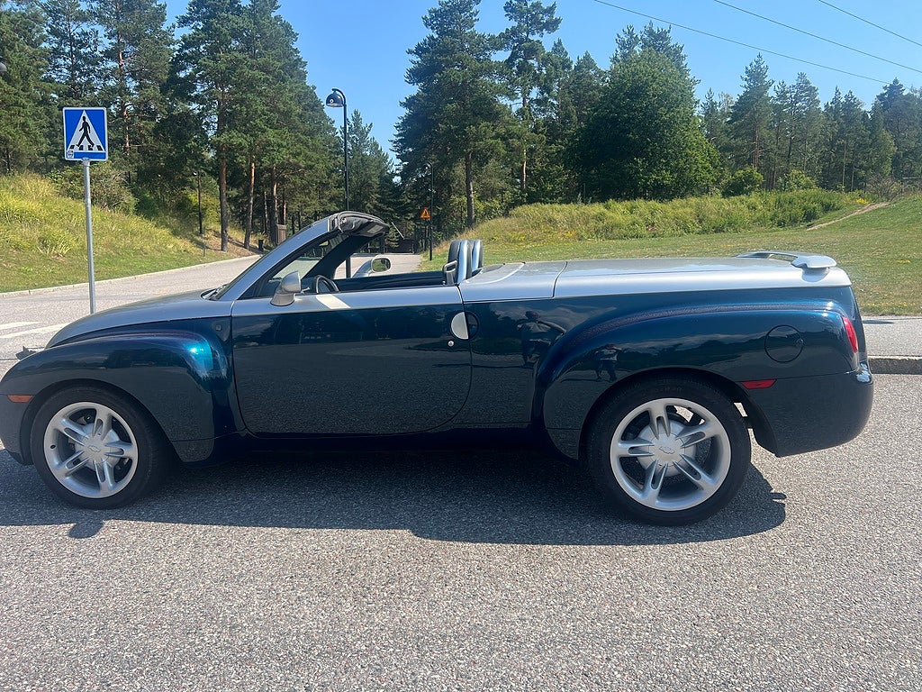 Chevrolet SSR 2004 - miniatyr 3
