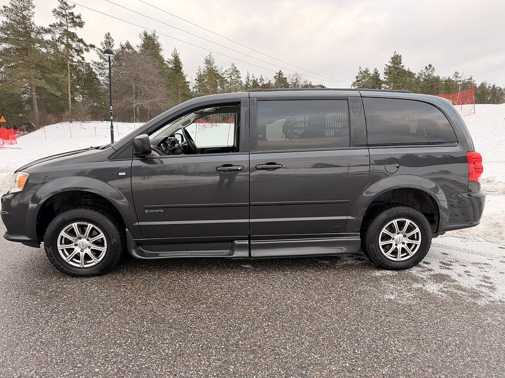 Dodge Grand Caravan 2012 - miniatyr 2
