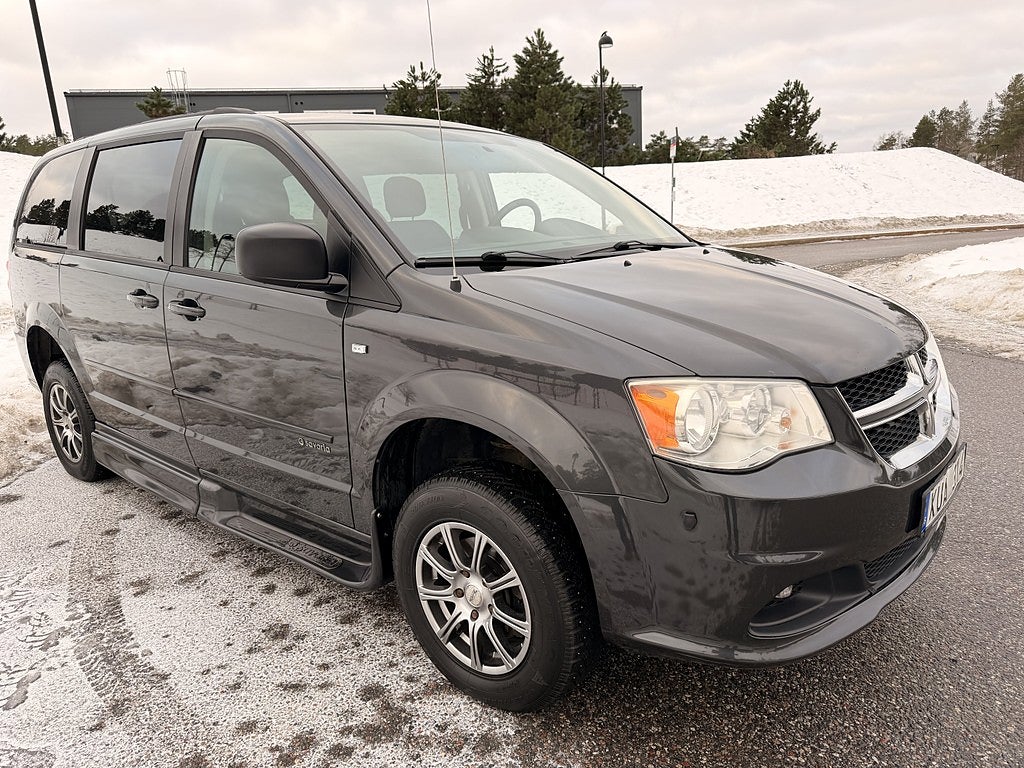 Dodge Grand Caravan 2012 - miniatyr 6