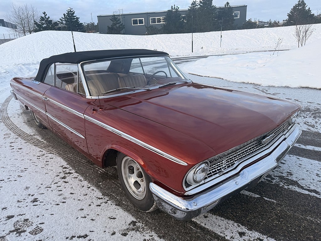 Ford Galaxie 1963 - miniatyr 5