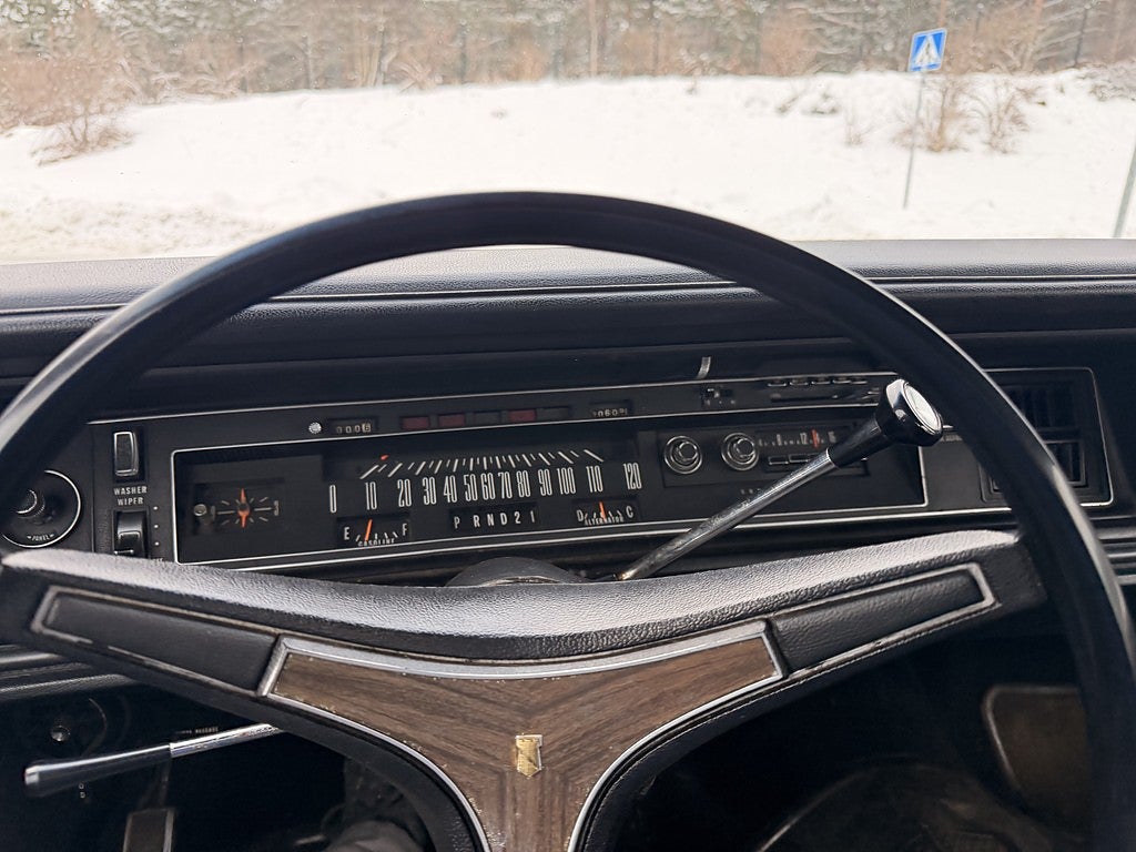 Chrysler Newport 1973 - miniatyr 12