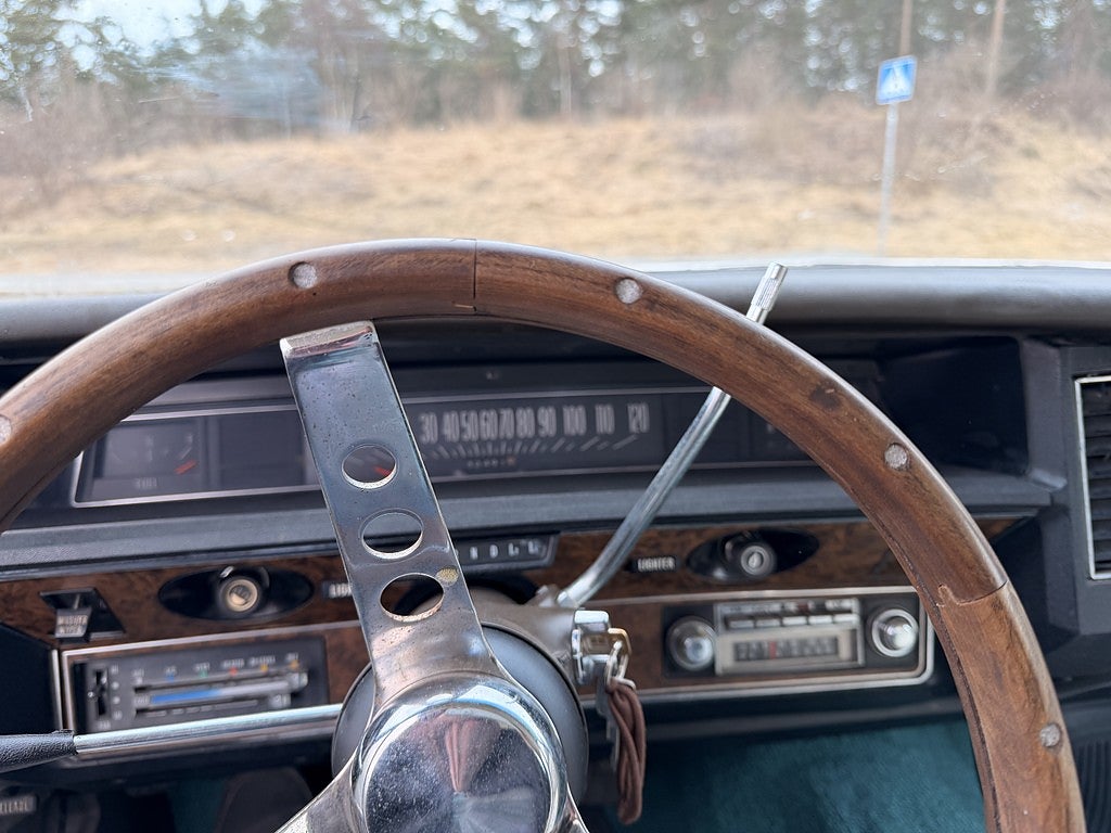 Chevrolet Caprice 1973 - miniatyr 8