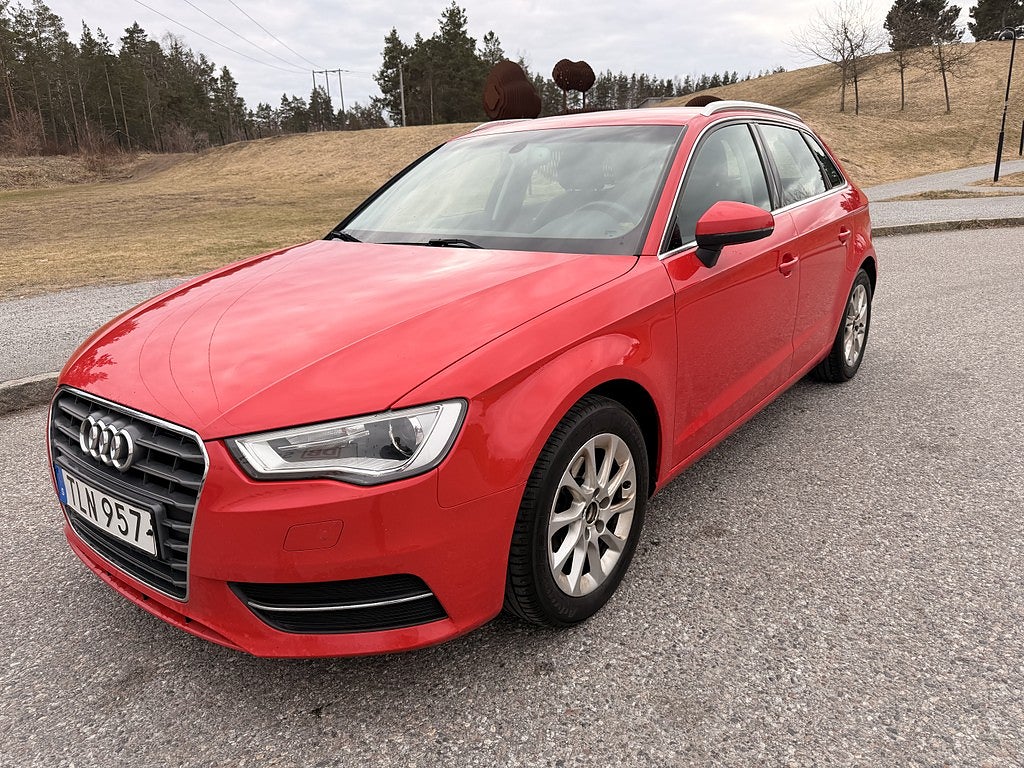 Audi A3 2014 - bild 1 av 9