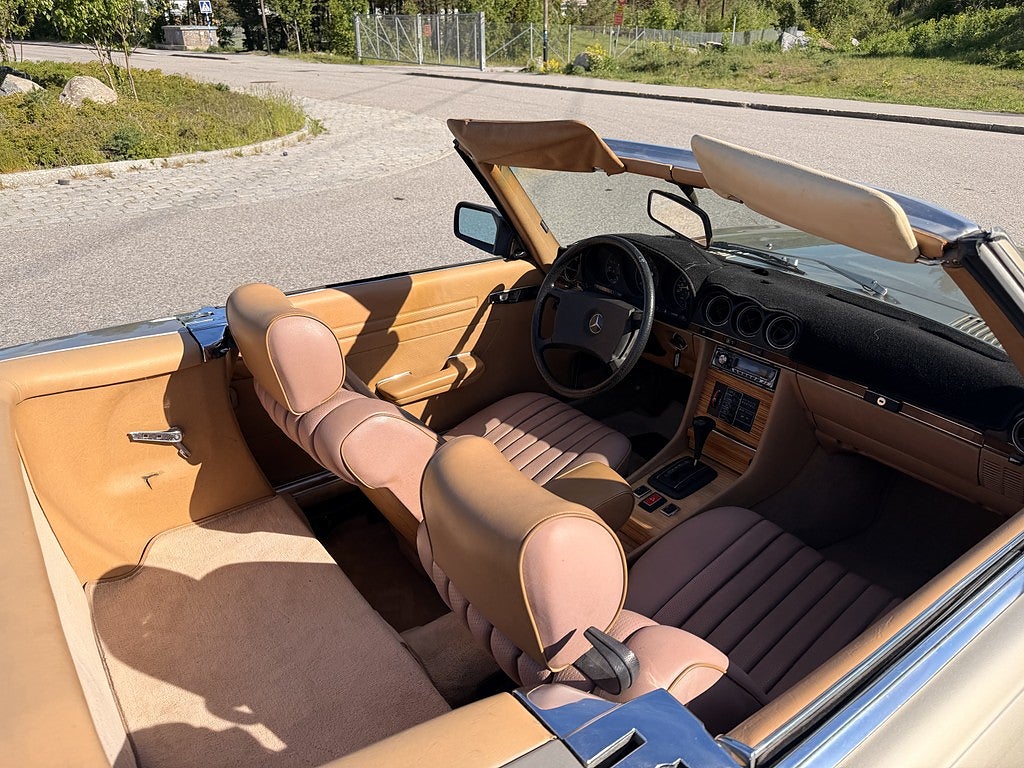 Mercedes-Benz SL 1981 - miniatyr 5
