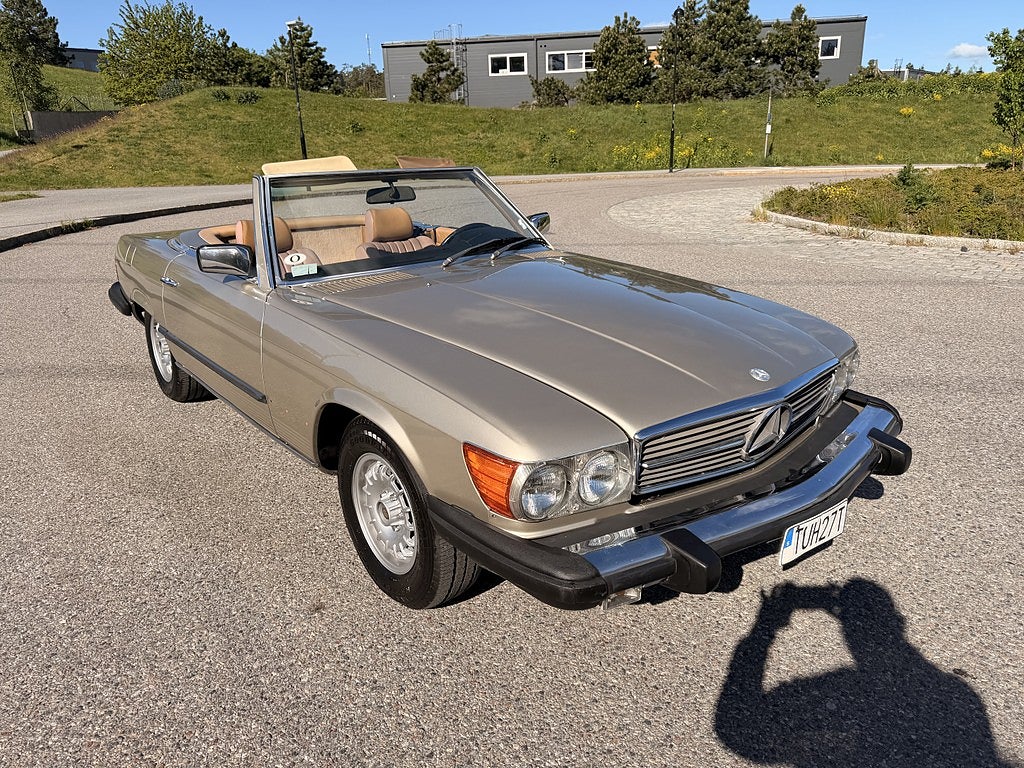 Mercedes-Benz SL 1981 - miniatyr 6