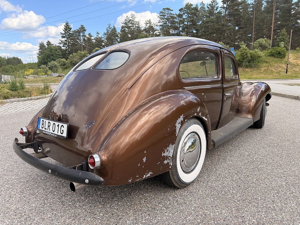 Ford Super Deluxe 1939 - miniatyr 4